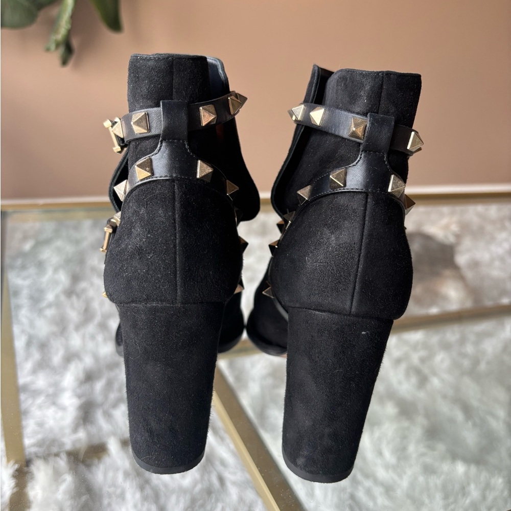 Valentino Garavani Rockstud Suede ankle boots size 8 - Picture 3 of 7